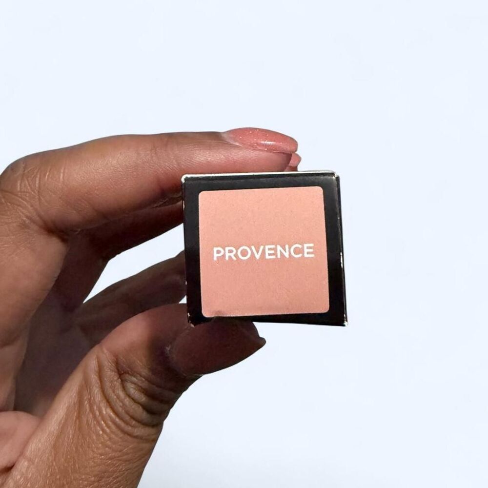 Laura Mercier